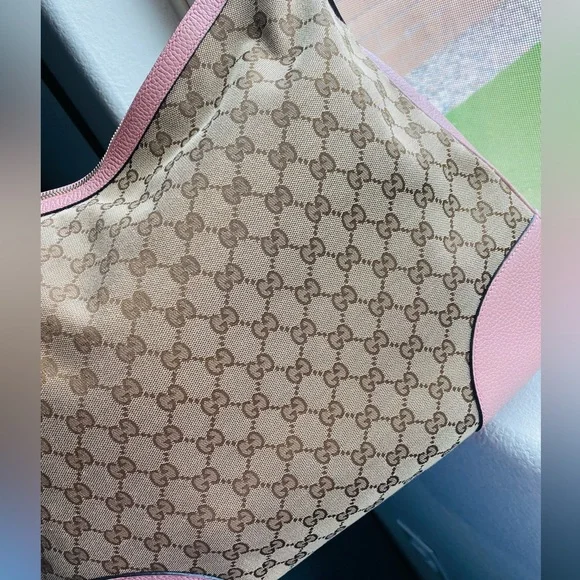 AUTHENTIC GUCCI Hobo Bree - Picture 13 of 16